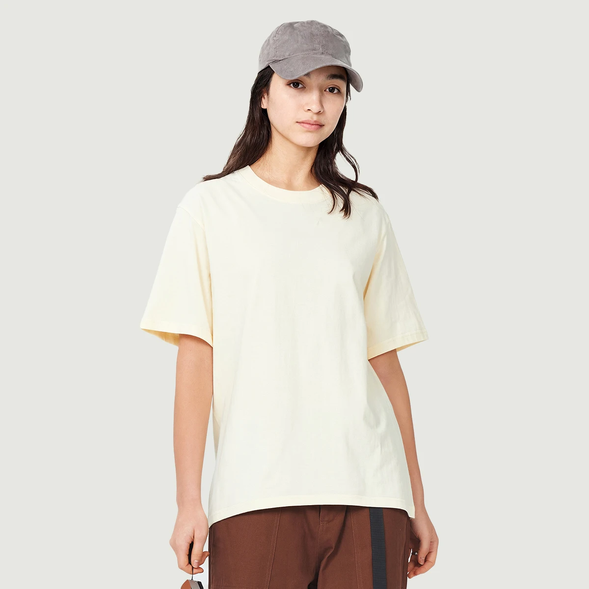 220GSM Unisex Regular Fit Crew Neck T-shirt - thumbnail image 3
