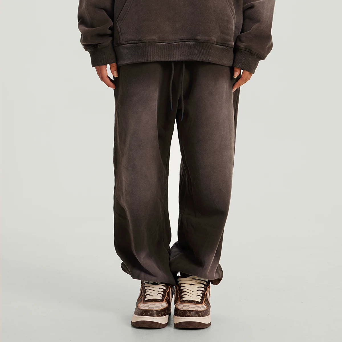400GSM Unisex Super Heavyweight Sun Faded Sweatpants - main image