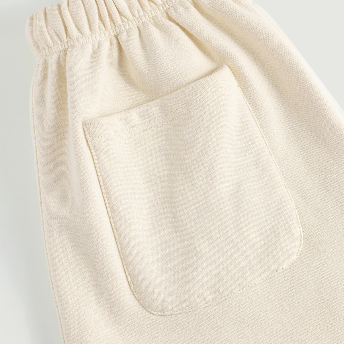 380GSM Unisex Oversized Fleece-lined Shorts - thumbnail image 7