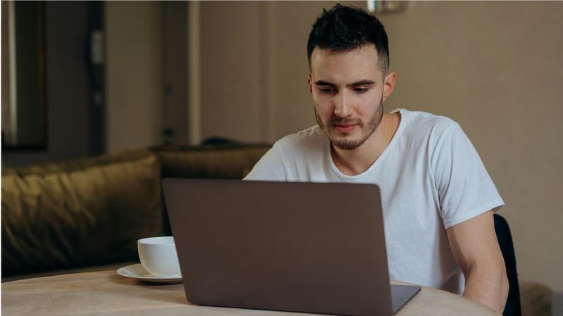 Dropshipping for Dummies: A 7 Step Guide to Your First Sale.