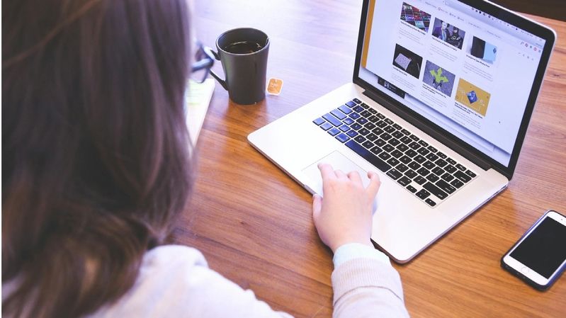 10 Best Shopify Dropshipping Apps to Use in 2026