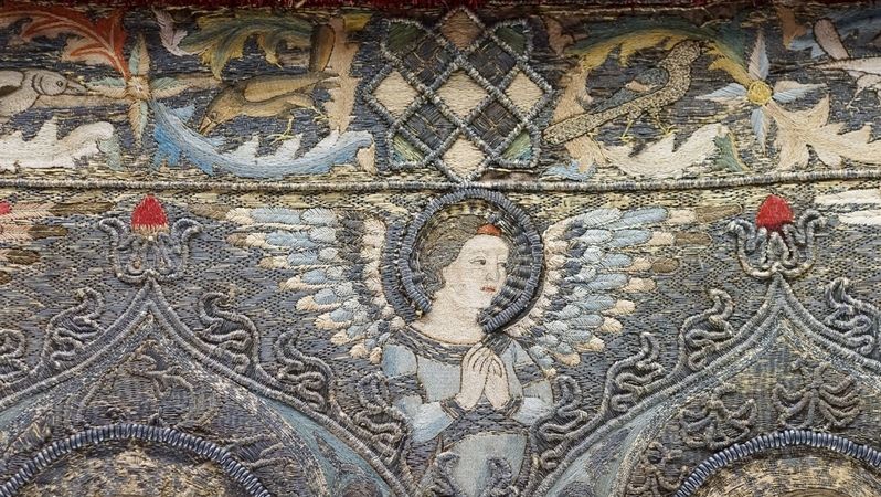 embroidery-history-europe-middle-ages.jpg
