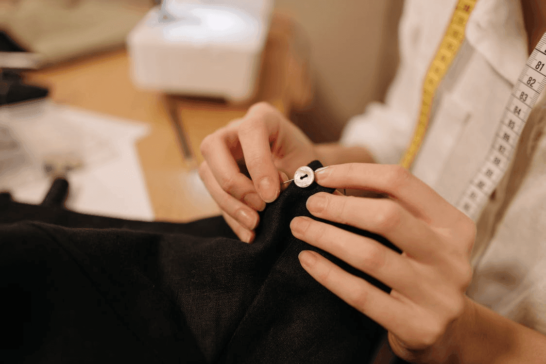 secure-button-stitching.png